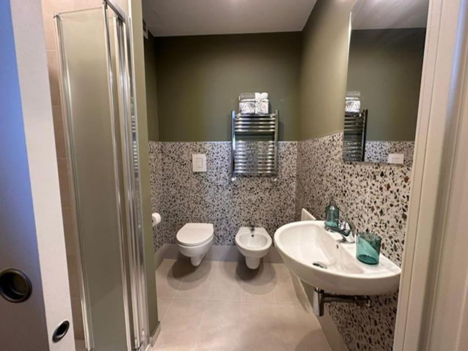 Faro Sul Mare Luxury Apartment - Zona Fiera Bari Ngoại thất bức ảnh