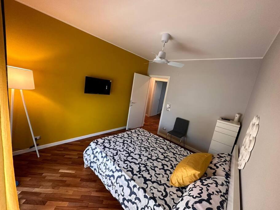Faro Sul Mare Luxury Apartment - Zona Fiera Bari Ngoại thất bức ảnh