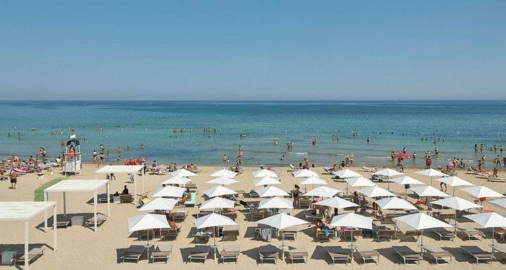 Faro Sul Mare Luxury Apartment - Zona Fiera Bari Ngoại thất bức ảnh