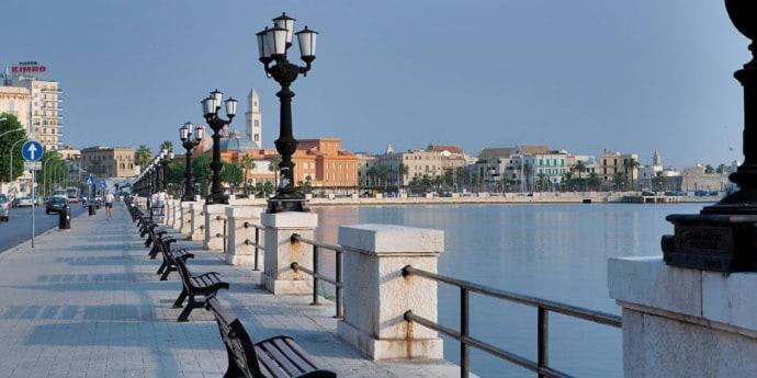 Faro Sul Mare Luxury Apartment - Zona Fiera Bari Ngoại thất bức ảnh