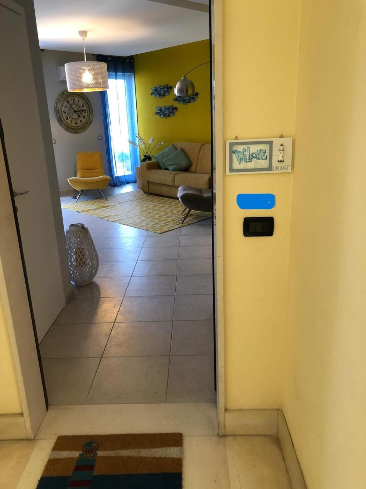 Faro Sul Mare Luxury Apartment - Zona Fiera Bari Ngoại thất bức ảnh